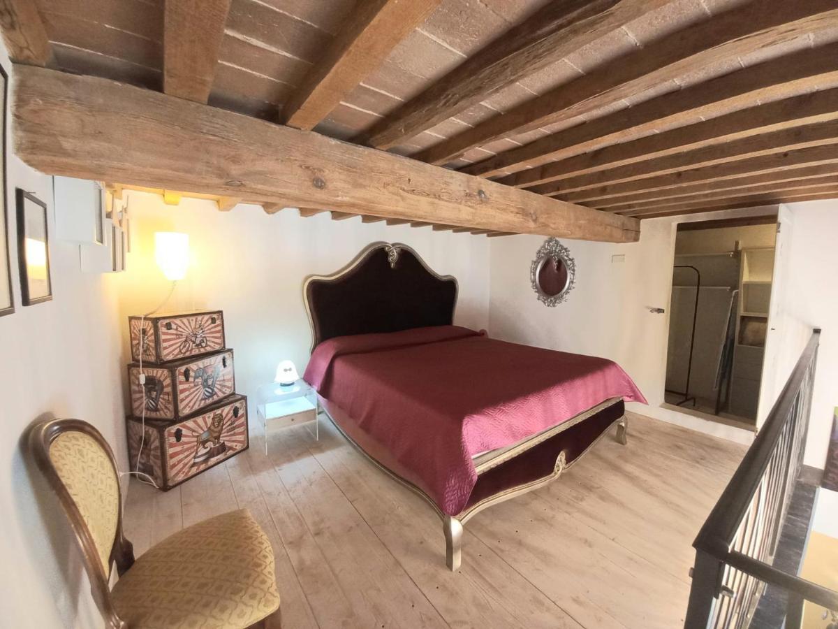 L'Ora Delle Streghe B&B Centralissimo リヴォルノ エクステリア 写真
