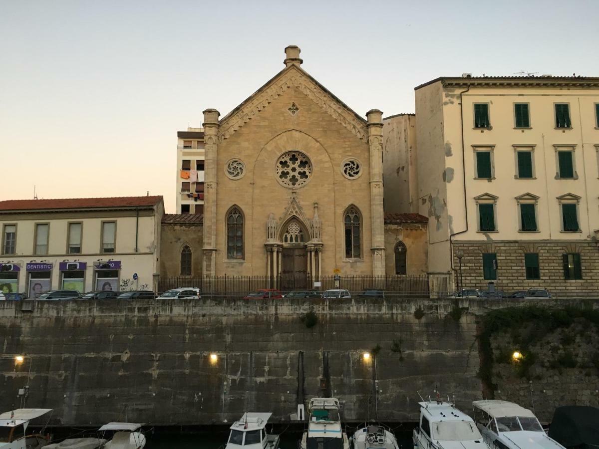 L'Ora Delle Streghe B&B Centralissimo リヴォルノ エクステリア 写真