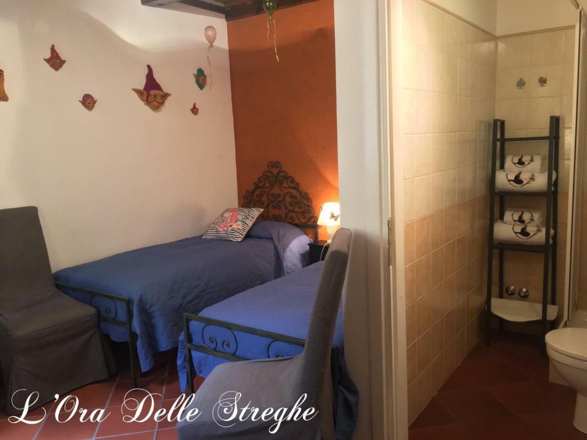 L'Ora Delle Streghe B&B Centralissimo リヴォルノ エクステリア 写真